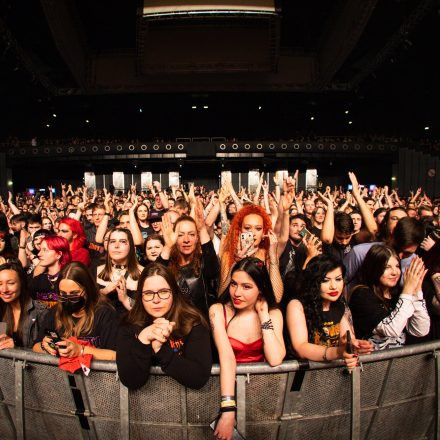 BEARTOOTH, MOTIONLESS IN WHITE