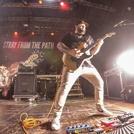 BEARTOOTH, MOTIONLESS IN WHITE