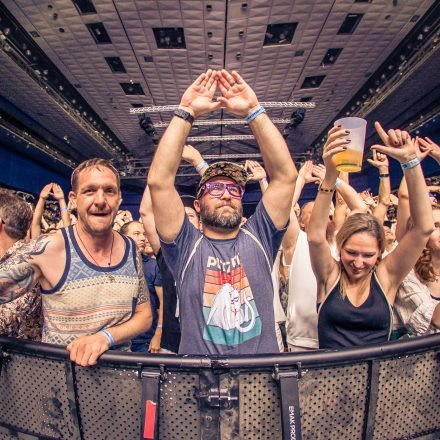 DEICHKIND - Neues vom Dauerzustand Tourstart @ Wiener Stadthalle