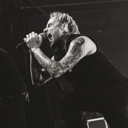 DONOTS /w Get Jealous