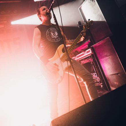 DONOTS /w Get Jealous