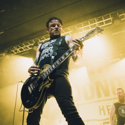 DONOTS /w Get Jealous