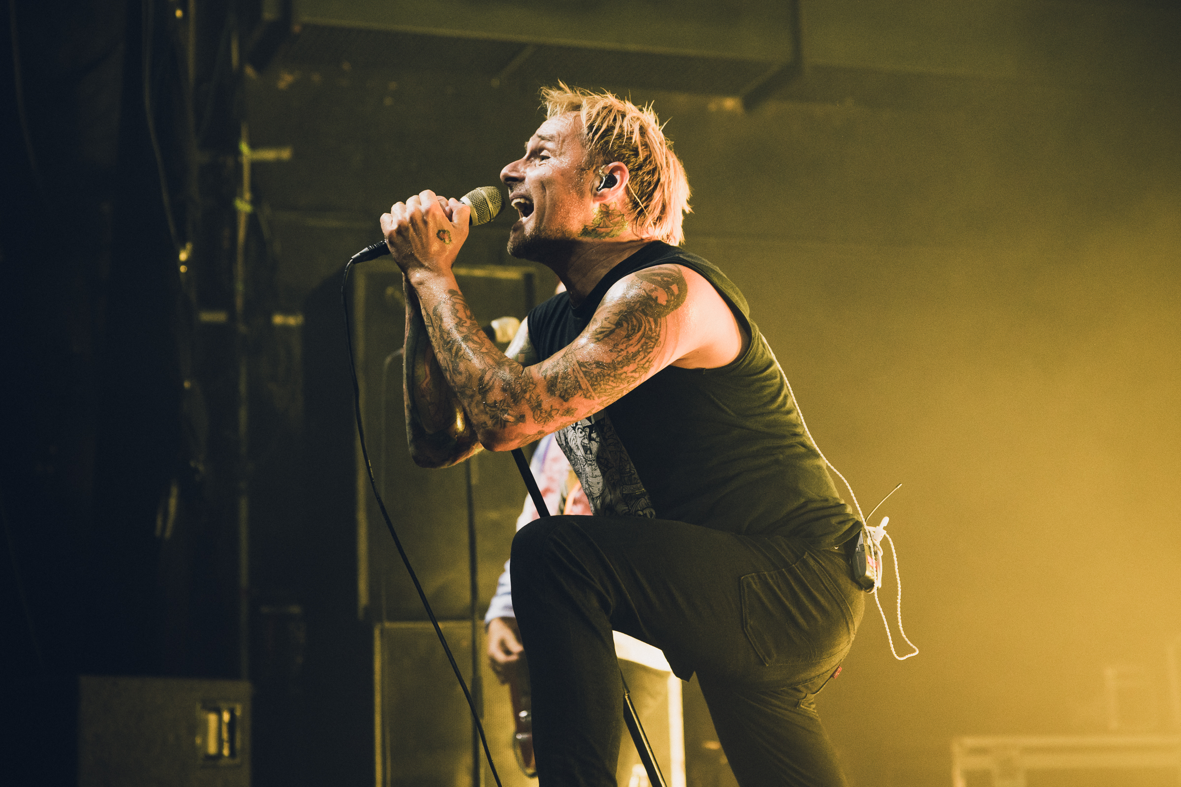 DONOTS /w Get Jealous