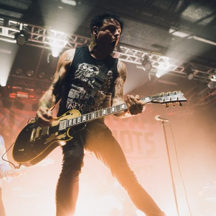 DONOTS /w Get Jealous