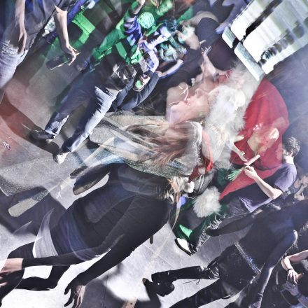Addicted to fucking Christmas @ U4