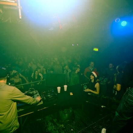 Vollkontakt DnB @ Fluc Wanne
