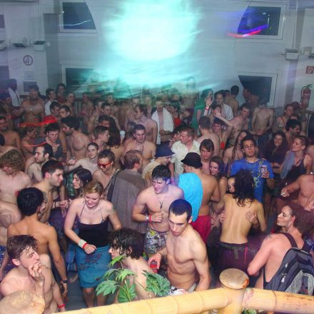 Cosmic Space Pirates Poolparty @ Dianabad (supported by Thomas Unterberger)