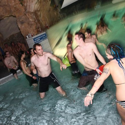 Cosmic Space Pirates Poolparty @ Dianabad (supported by Thomas Unterberger)