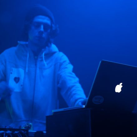 Vollkontakt feat Loxy @ Fluc