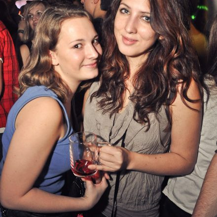 Tuesday 4 Club @ U4