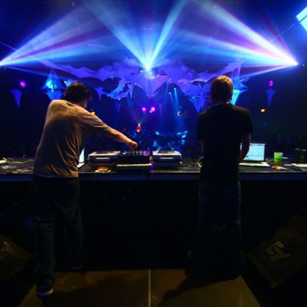 Cosmic Geburtstagsfest @ WUK