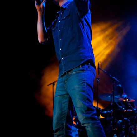 Tim Bendzko & Band @ Gasometer (Pix: Nadja Rabitsch)