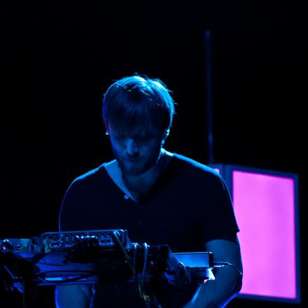 Tim Bendzko & Band @ Gasometer (Pix: Nadja Rabitsch)