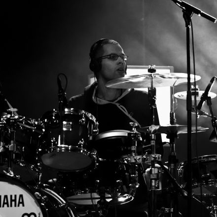 Tim Bendzko & Band @ Gasometer (Pix: Nadja Rabitsch)