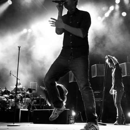 Tim Bendzko & Band @ Gasometer (Pix: Nadja Rabitsch)