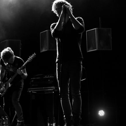 Tim Bendzko & Band @ Gasometer (Pix: Nadja Rabitsch)