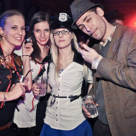 CAM Unifest Faschingsdienstag Gschnas @ Palais Eschenbach