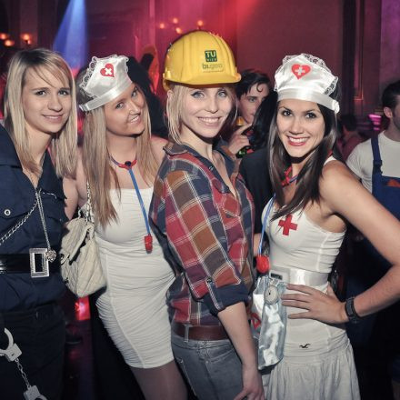 CAM Unifest Faschingsdienstag Gschnas @ Palais Eschenbach