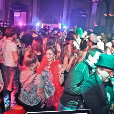 CAM Unifest Faschingsdienstag Gschnas @ Palais Eschenbach