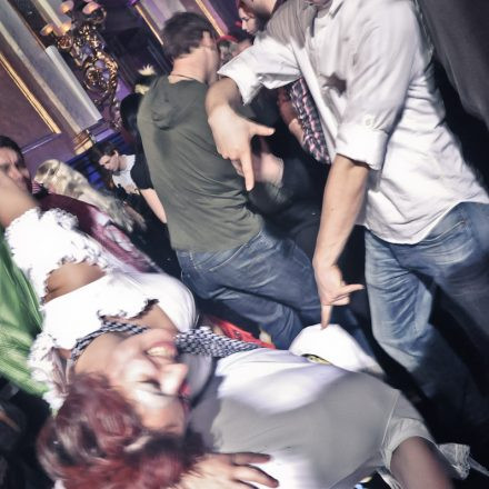 CAM Unifest Faschingsdienstag Gschnas @ Palais Eschenbach