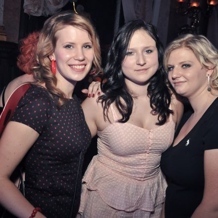 CAM Unifest Faschingsdienstag Gschnas @ Palais Eschenbach
