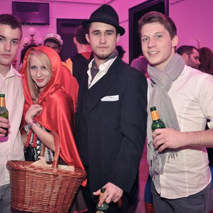 CAM Unifest Faschingsdienstag Gschnas @ Palais Eschenbach