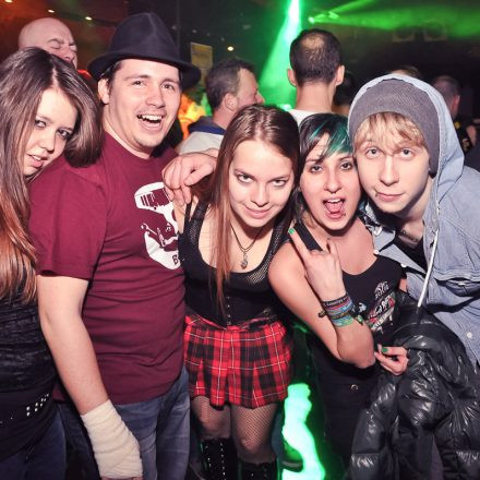 Addicted to Underground @ U4