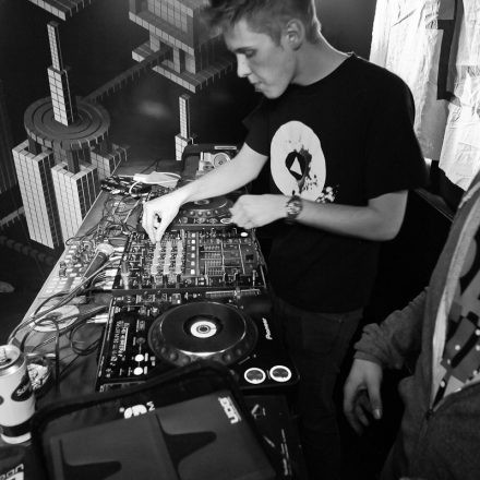 MauMau Music pres. High Rankin @ Badeschiff