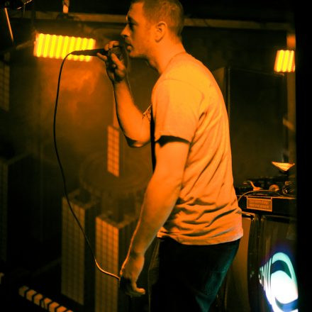 Switch! pres. Tantrum Desire @ Badeschiff