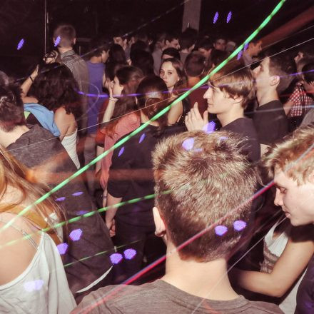 Beatthroat VOL. 4 /w Dirty Disco Youth @ W.U.K.