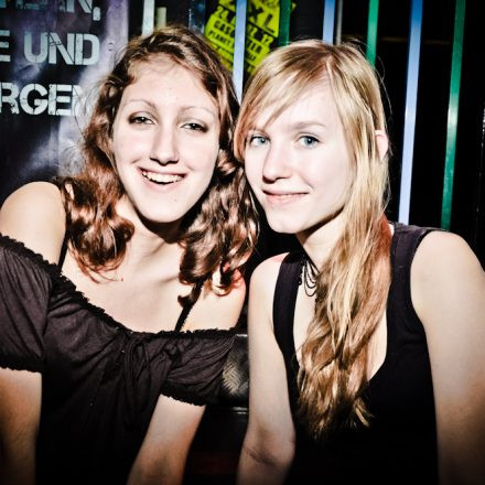 Addicted to Irish Punk + Wup for St.Patrick´s Day @ U4