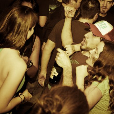 Addicted to Irish Punk + Wup for St.Patrick´s Day @ U4