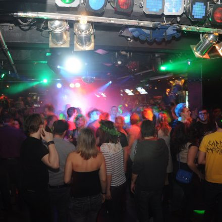 Addicted to Irish Punk + Wup for St.Patrick´s Day @ U4