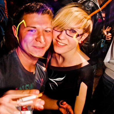 BOUNCE pres. ROKSONIX @ Fluc_Wanne