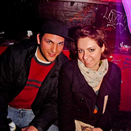 BOUNCE pres. ROKSONIX @ Fluc_Wanne