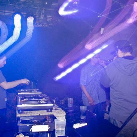 BOUNCE pres. ROKSONIX @ Fluc_Wanne