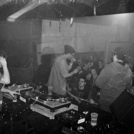 BOUNCE pres. ROKSONIX @ Fluc_Wanne