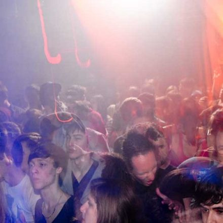 BOUNCE pres. ROKSONIX @ Fluc_Wanne