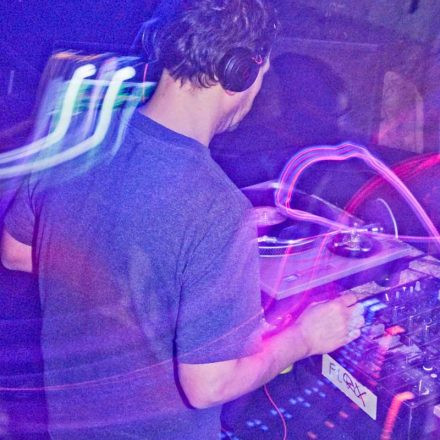 BOUNCE pres. ROKSONIX @ Fluc_Wanne
