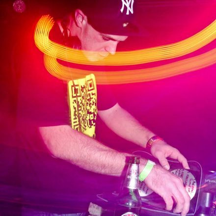 BOUNCE pres. ROKSONIX @ Fluc_Wanne