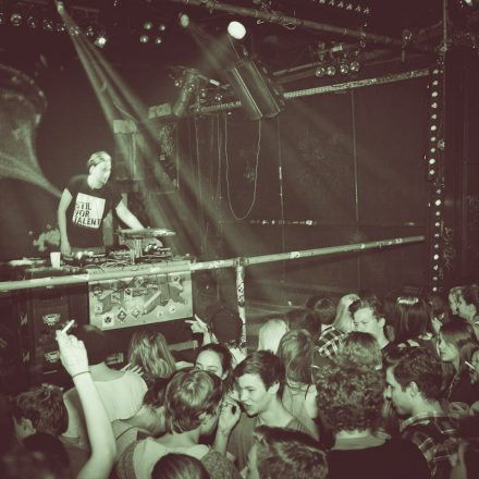 Crazy Deluxe pres The Koletzkis Live! @ Flex