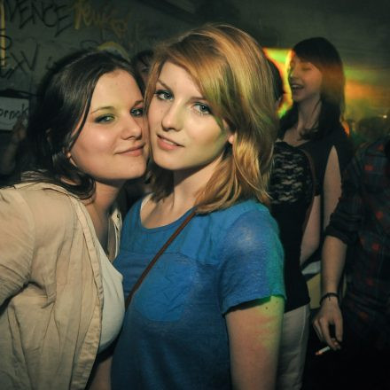 VIENNAs FIRST 90ies CLUB @ The Loft