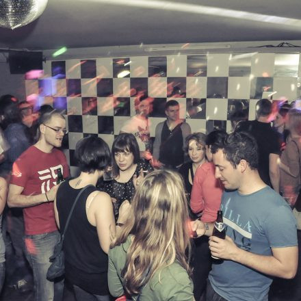 VIENNAs FIRST 90ies CLUB @ The Loft