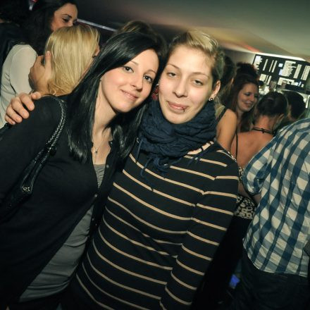 VIENNAs FIRST 90ies CLUB @ The Loft