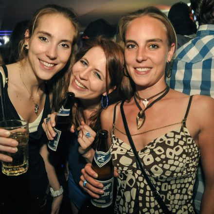 VIENNAs FIRST 90ies CLUB @ The Loft