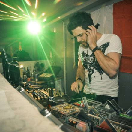 VIENNAs FIRST 90ies CLUB @ The Loft