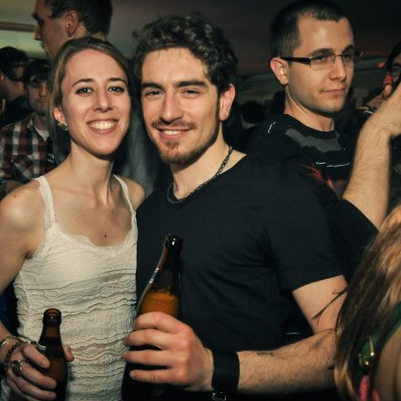 VIENNAs FIRST 90ies CLUB @ The Loft