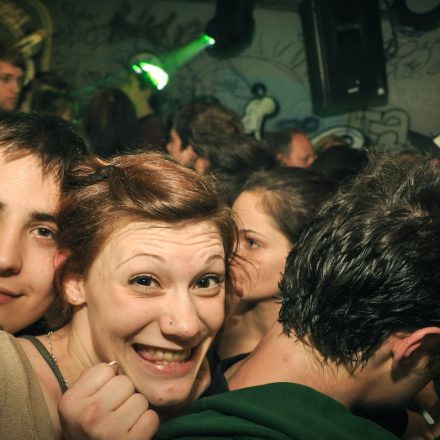 VIENNAs FIRST 90ies CLUB @ The Loft