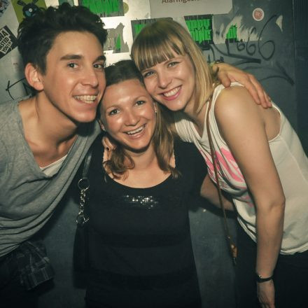 VIENNAs FIRST 90ies CLUB @ The Loft