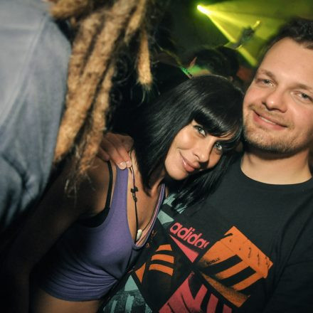 VIENNAs FIRST 90ies CLUB @ The Loft